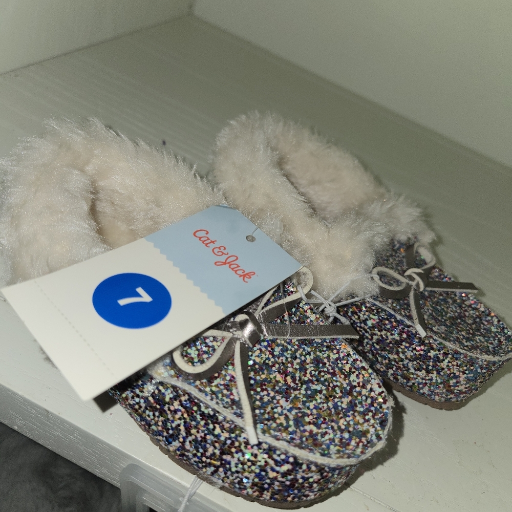 Cat & Jack Sparkly Glitter Faux Fur Lined Slippers.